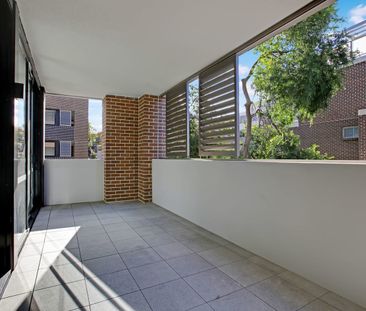 2.205/18 Hannah Street, Beecroft, NSW 2119 - Photo 4