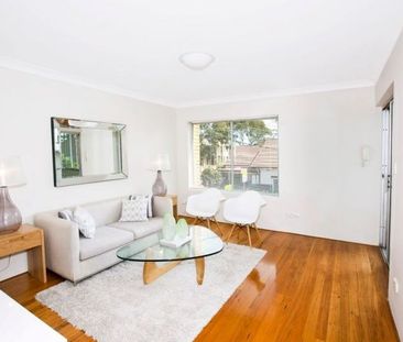 Immaculately Presented Interiors, Fantastic Convenience - Photo 3