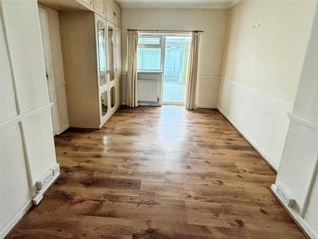 Marine Park, Paignton, Devon, TQ3 - Photo 2