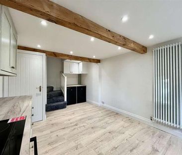 Upperthong Lane, Holmfirth, HD9 - Photo 6