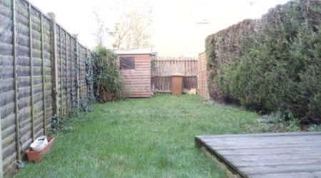 2 bedroom terraced house to rent - Photo 5