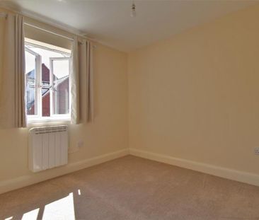 2 bedroom semi-detached house to rent - Photo 2