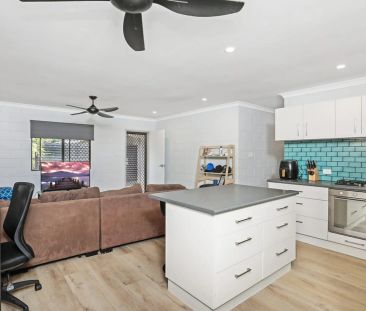 3-bedroom duplex in Trinity Beach - Photo 2