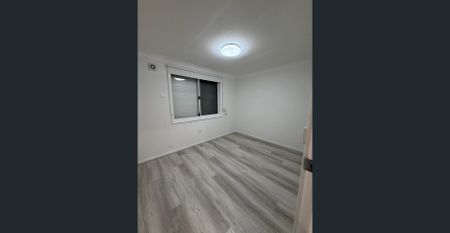 Modern 3-Bedroom Home - Photo 3