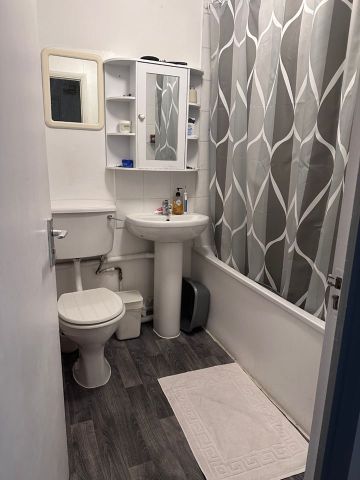 1 Bed Flat, Crosslet Vale, SE10 - Photo 2