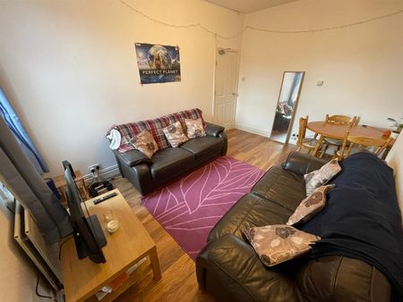 Amble Grove, Sandyford - Photo 2