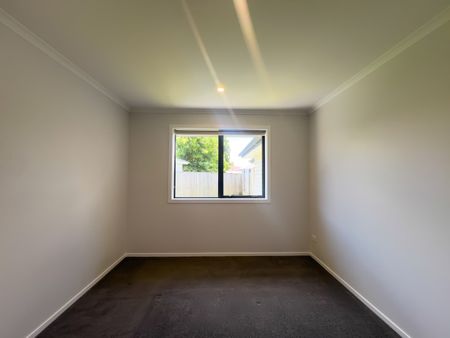 Near new two bedroom townhouse - Photo 2