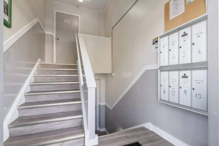 - 1 Bedroom at Burlington Apartments - Photo 3