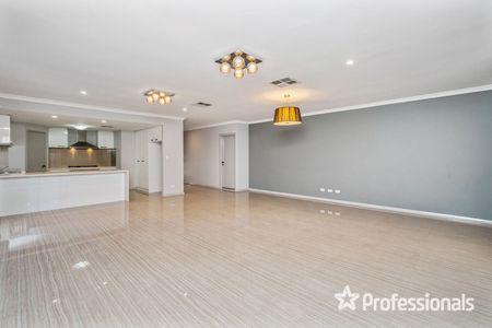Stylish Living in the Sought-After Swan River Precinct! - Photo 4