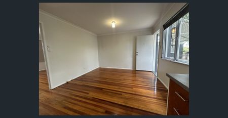 Updated Unit in Convenient Location - Photo 3