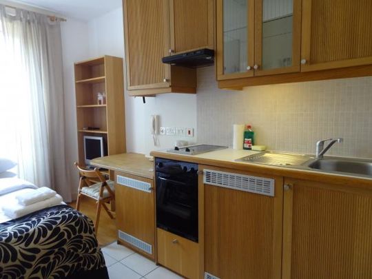 Flat 18 Cartwright Gardens, Bloomsbury WC1H 9EH - Photo 1