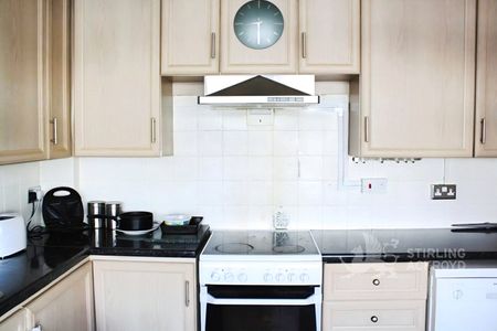 Beckingham Road, Guildford, Surrey, GU2 8BN - Photo 4