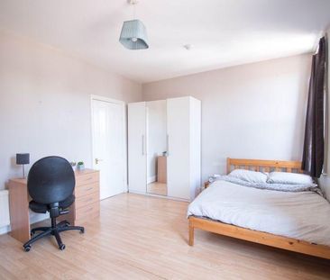 4 bedroom house share to rent - Photo 1