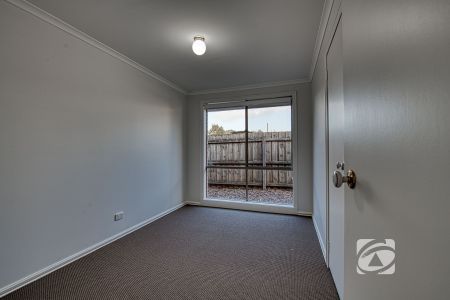 LOCATION, LOCATION, LOCATION! - Photo 5