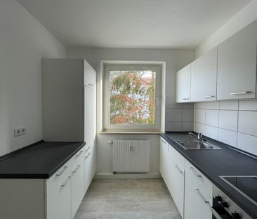 Mietwohnung in Erlangen - Helle Freude! Schöne Wohnung mit Einbaukü... - Photo 3