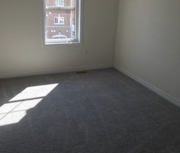 For Lease - 2442 Fall Harvest Crescent, Pickering, Ontario - Photo 5