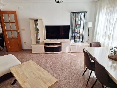 Piso de alquiler en Calle Campoamor, 9, Norte - Photo 4