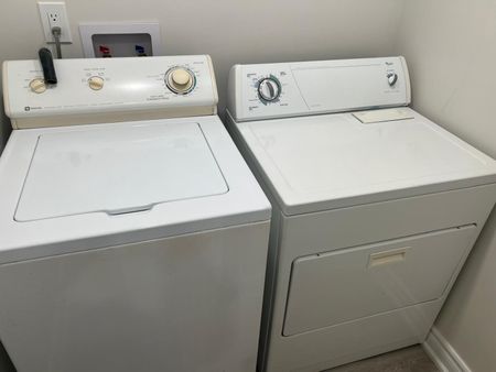 For Lease - 145 Earlton Road Unit# Main, Toronto, Ontario - Photo 2