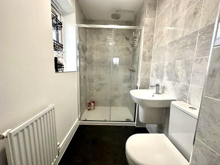 3 bedroom detached house to rent - Photo 5