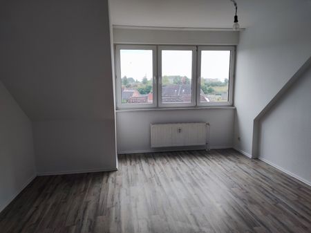 WBS erdorderlich! ***TOP*** helle, teilrenovierte 4 Zimmer Wohnung sucht neuen Mieter! - Foto 5