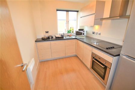 1 bedroom flat to rent - Photo 4