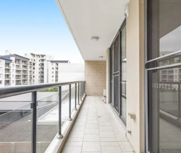 Deluxe Two Bedroom Apartment in The Heart of Parramatta - Photo 3