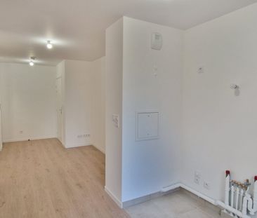 Location Appartement 1 pièce 27m² LE BLANC MESNIL 93150 - Photo 5