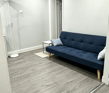 205 Manning Avenue apartment — Toronto, ON (2-Bedroom) - 2 Bedroom - Photo 1