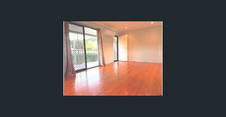 SPACIOUS 4 BED HIGHSET FAMILY HOME PLUS BIG RUMPUS DOWNSTAIRSv - Photo 2