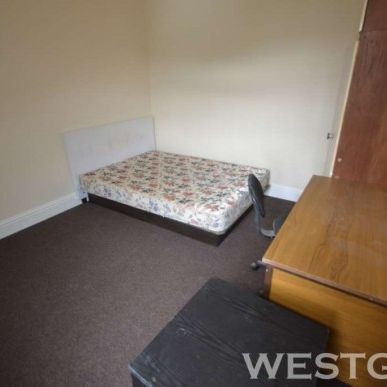 6 Bed - Talfourd Avenue, Reading - Photo 1