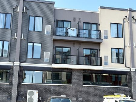 For Lease - 3401 Ridgeway Drive Unit# 307, Mississauga, Ontario - Photo 4