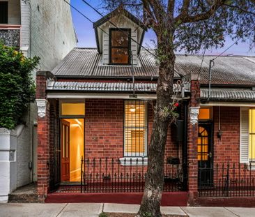 54 Oxford Street, Newtown NSW 2042 - House For Rent | Domain - Photo 3