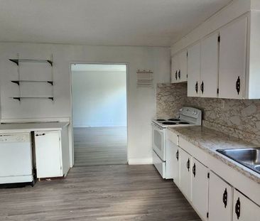 For Lease - 186 Parkview Road, Georgina, Ontario - Photo 6