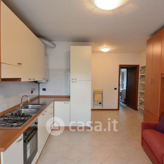 Monolocale in Affitto in Via Bolzano 27 a Milano - Foto 1