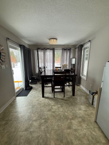 For Lease - 22 INVERARAY Court, Bracebridge, Ontario - Photo 2