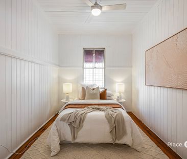 Cute Cottage in the Heart of Coorparoo - Photo 3