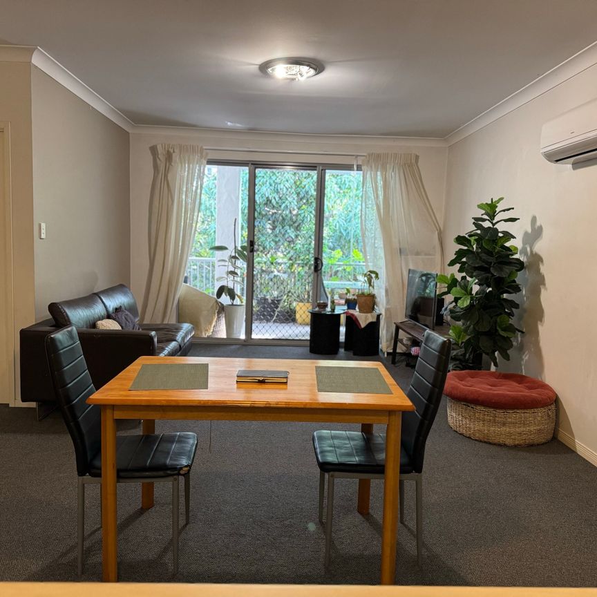 Ashgrove - Photo 1
