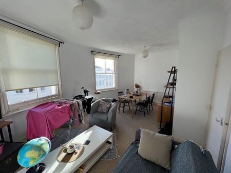 1 bedroom flat to rent - Photo 3