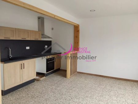 Location Appartement 3 pièces 65m² MONTEUX 84170 - Photo 2