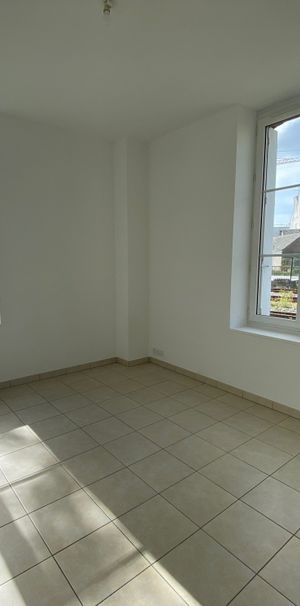 Location Appartement 3 pièces 53m² CHATEAUBRIANT 44110 - Photo 1