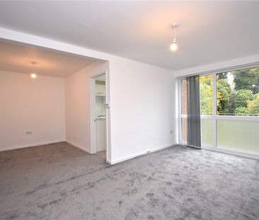 25A, Gledhow Wood Road, Leeds, West Yorkshire, LS8 4BZ - Photo 1