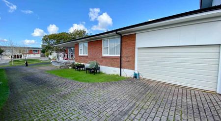 Home for rent in Belmere Rise, Farm Cove. - Photo 4