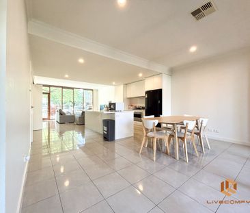 College Park - Photo 2