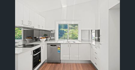 Sun-Filled cottage with balcony - Photo 5