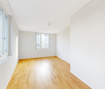 MODERNE WOHNUNG IM ZENTRUM - ERSTE MONATSMIETE MIETZINSFREI - Foto 1