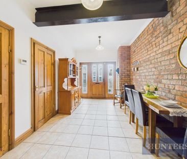 3 bedroom mews to rent - Photo 5