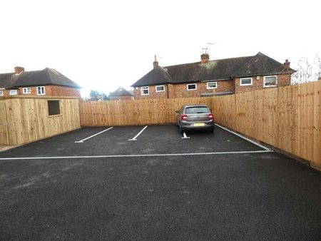 Albert Street, Hucknall, NG15 - Photo 3