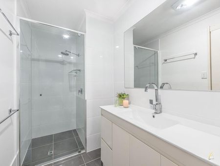 52 Port Street, Middle Park QLD 4074 - House For Rent - $750 | Domain - Photo 4