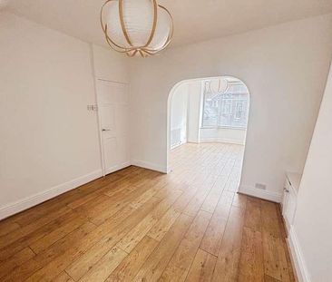 Salisbury Road, Barry, CF62 - Photo 3