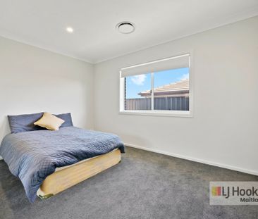 "Spacious Family Home" - Photo 5